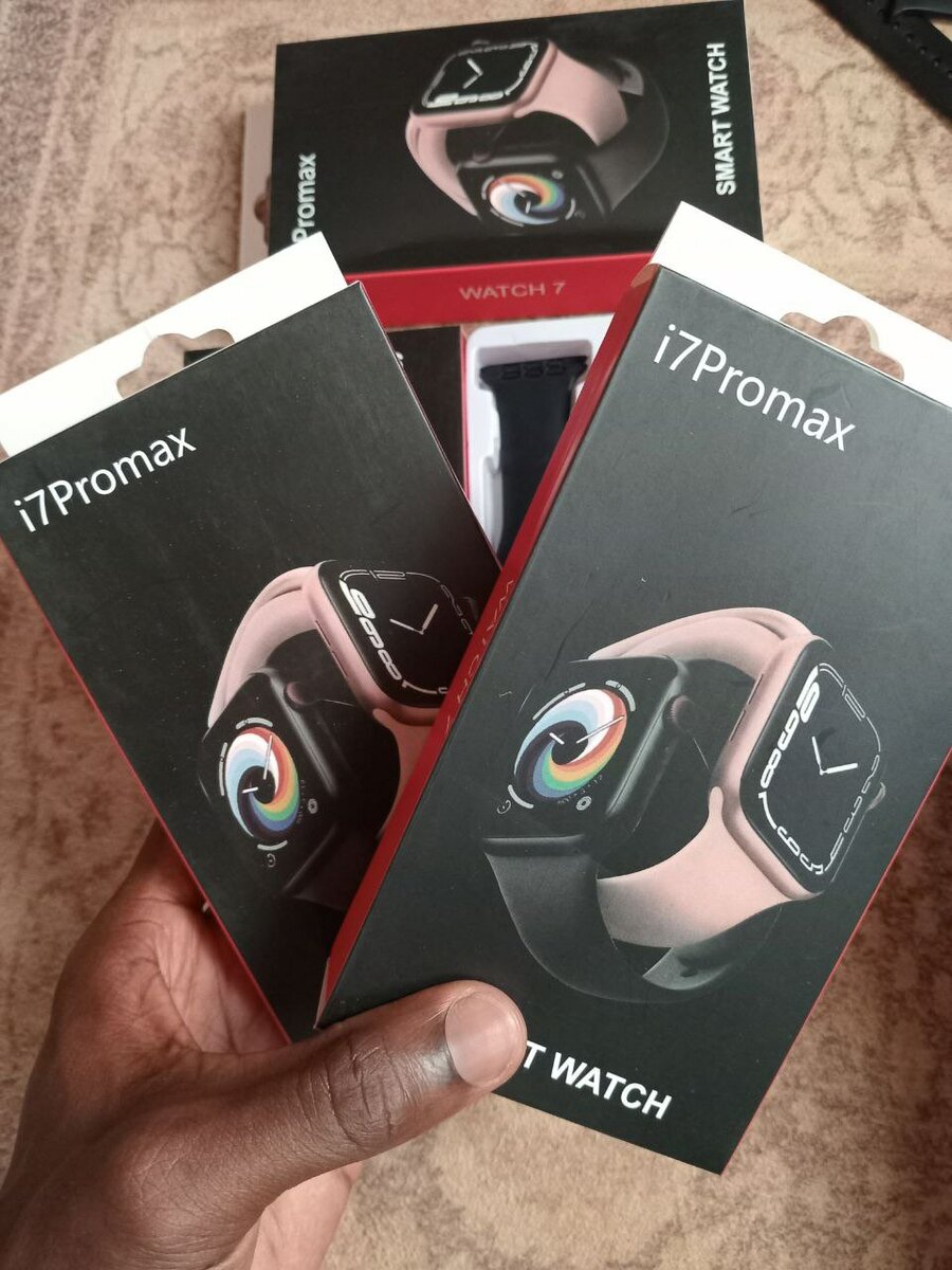 i7 Pro Max Bluetooth Smartwatch iOS/Android