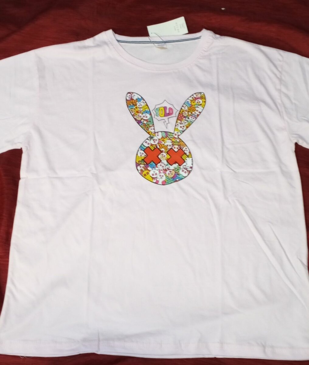 T-shirt lapin YOLO coloré