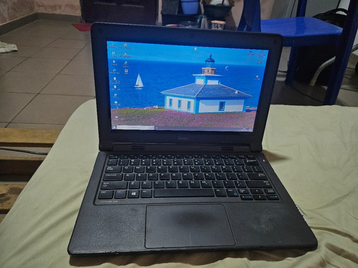 Dell latitude 3160