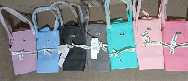 Sac à main Lacoste élégant