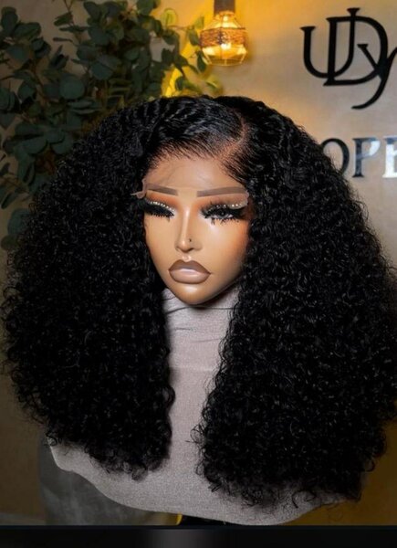 Perruque Bouclée Naturelle