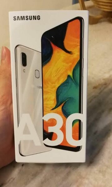 Samsung Galaxy A30 Smartphone