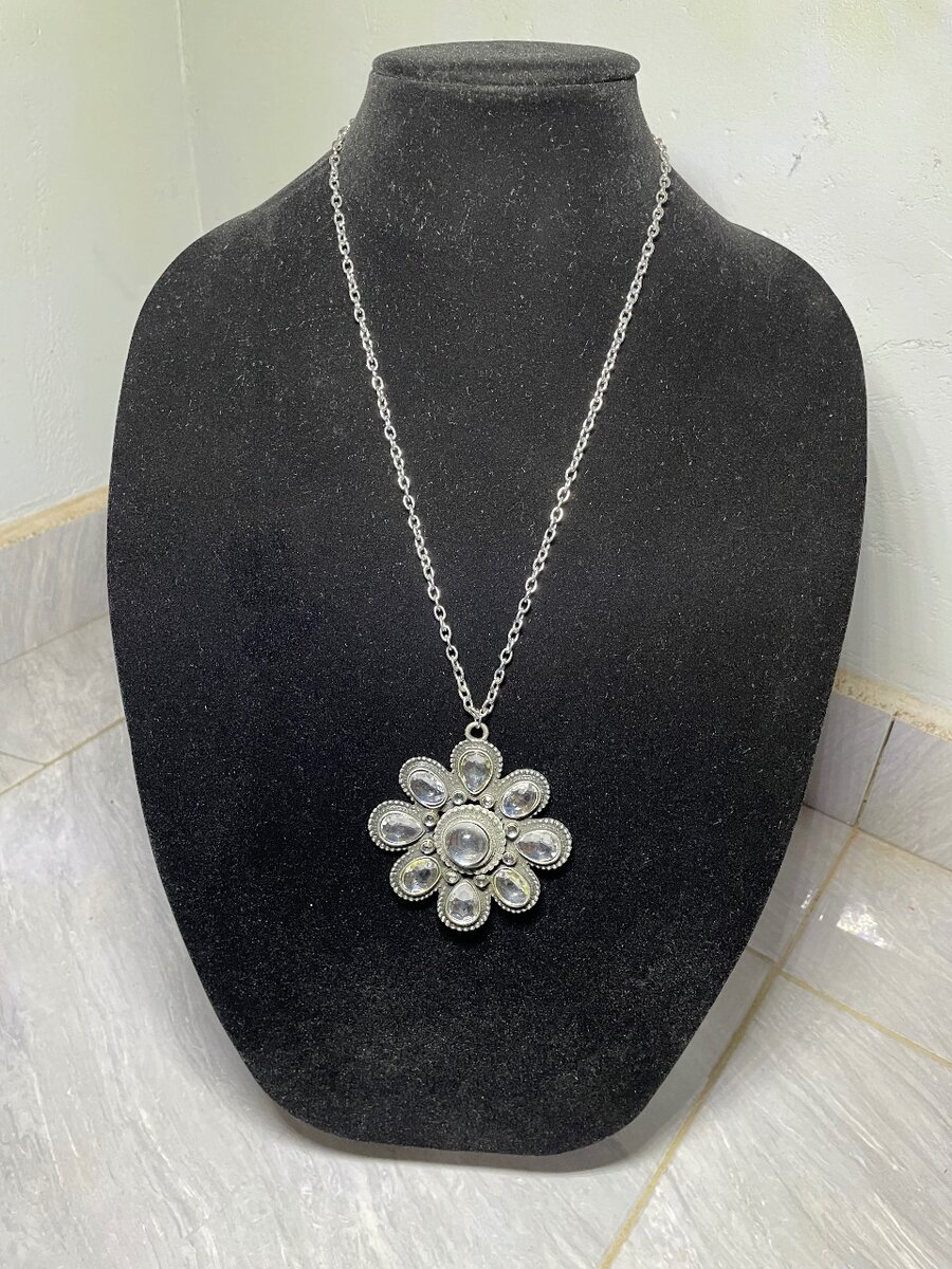 Silver Flower Necklace