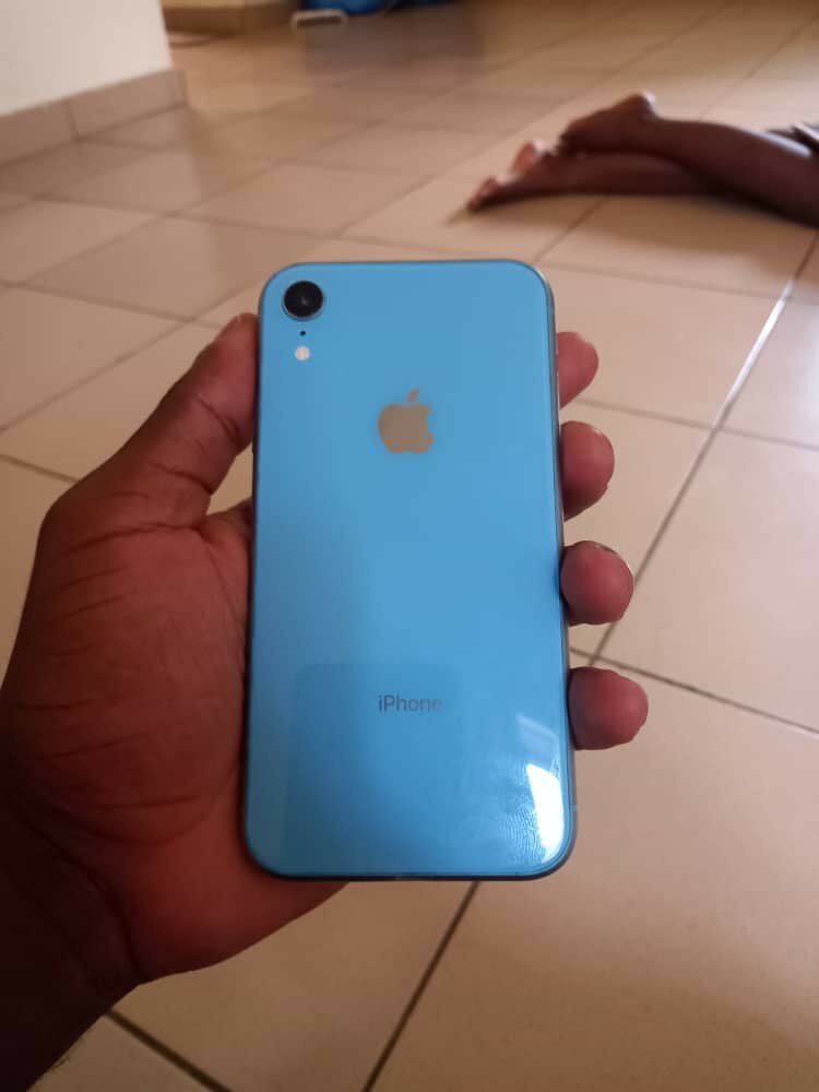 iPhone XR