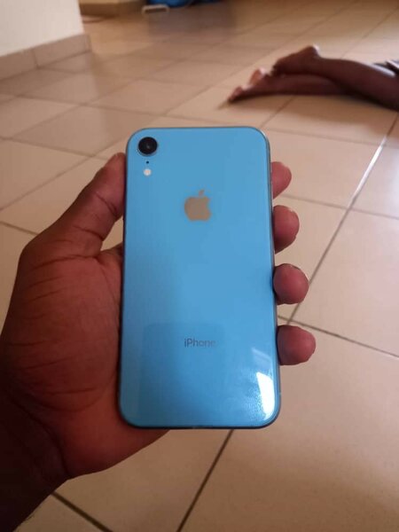 iPhone XR