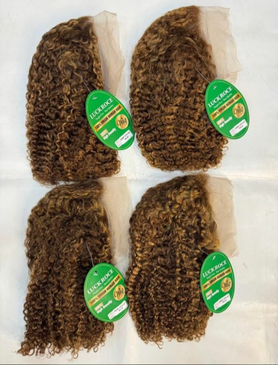 Perruque bouclée 100% naturelle