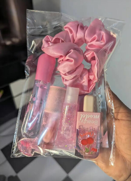 Coffret Beauté Lip Gloss & Chouchou