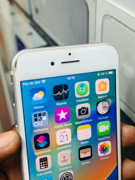 iPhone 8 simple 64gb