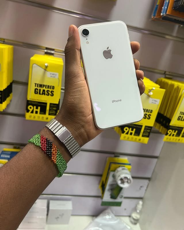 BRAND NEW IPHONE 🍏 pro 