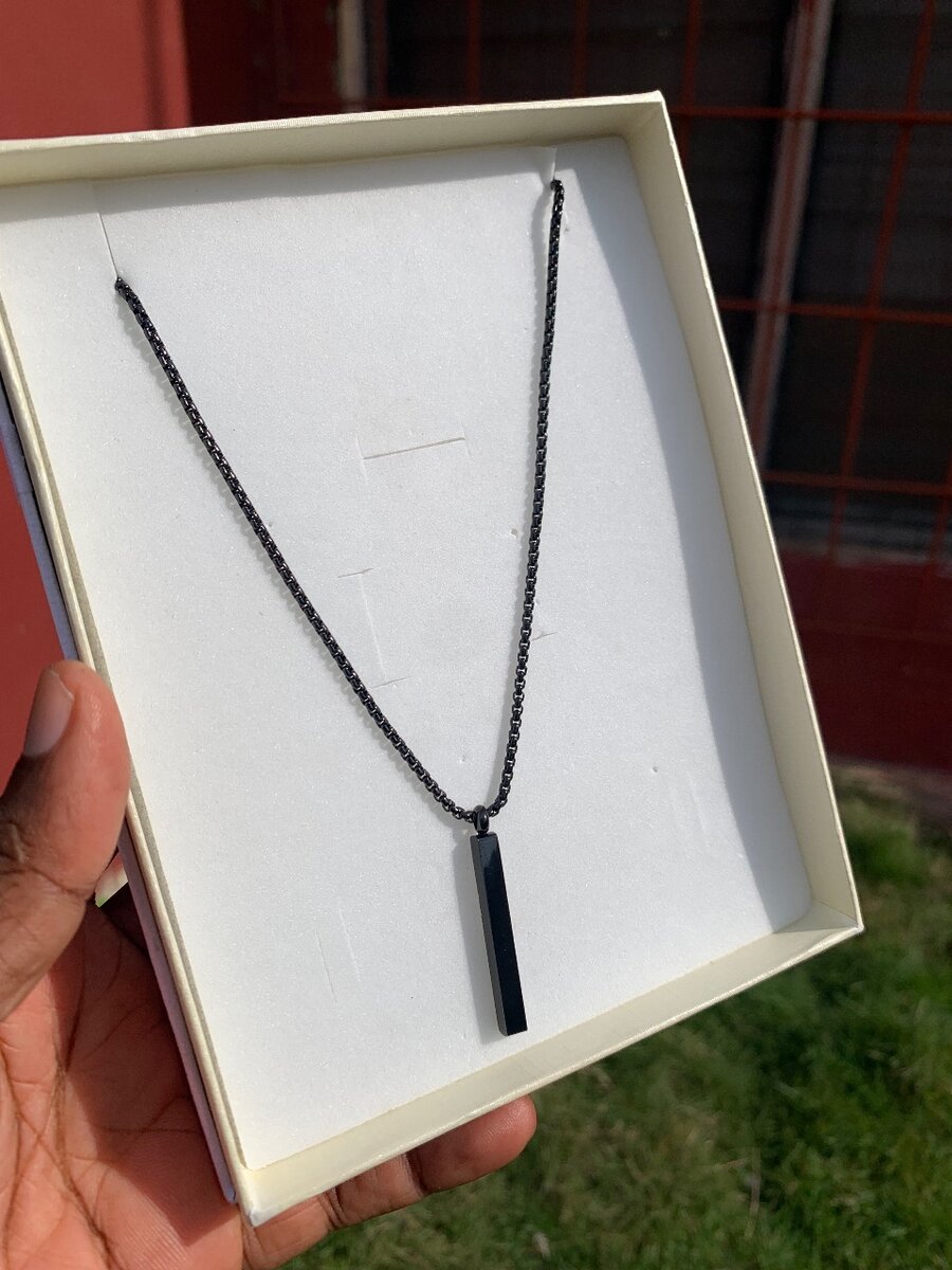 Mens Necklace (Black)