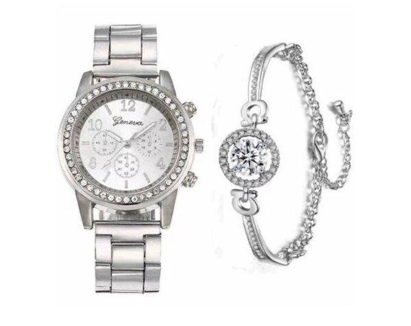 Montre élégante femme argent