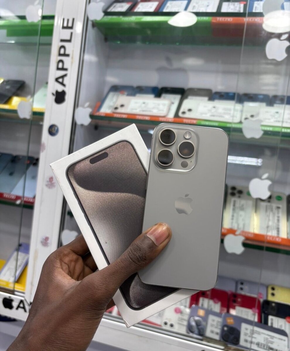 iPhone 15 Pro Max 256GB Gris