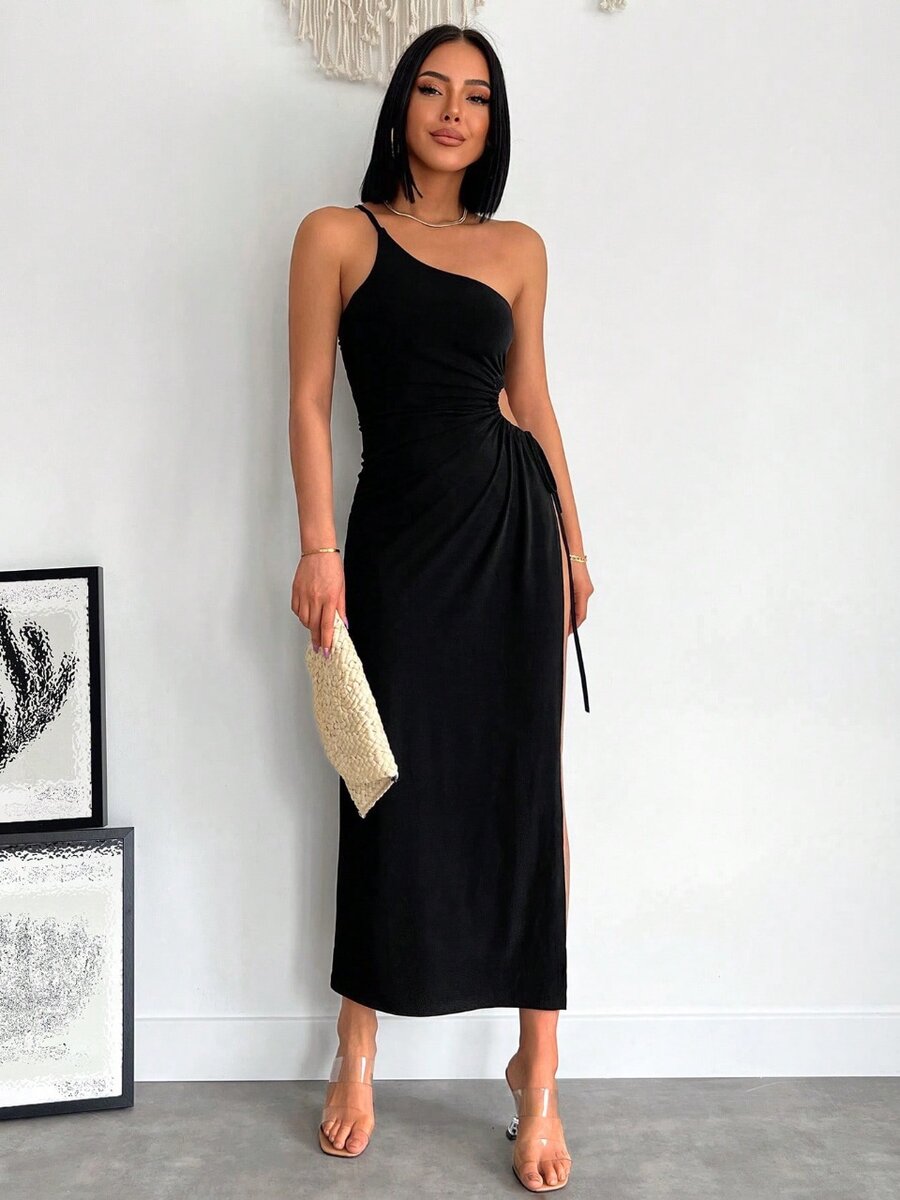 Robe Élégante Asymétrique Noire