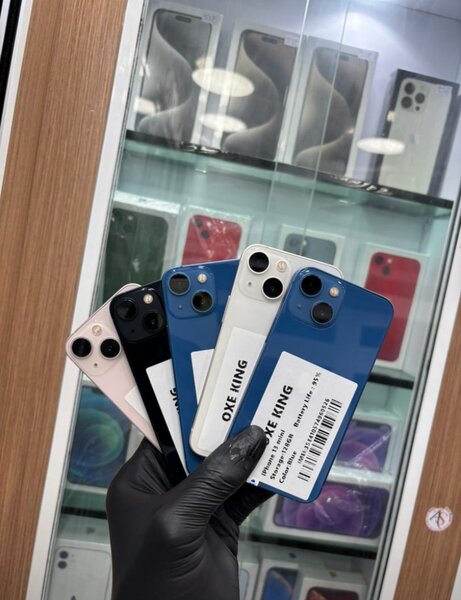 iPhone 13 - Couleurs Variées