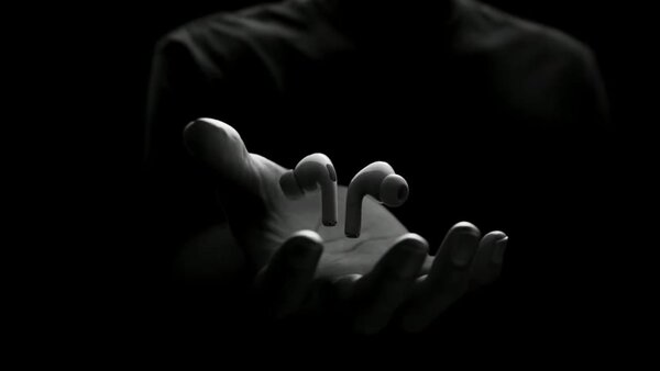 Title: Airpods Pro 2nd Generation