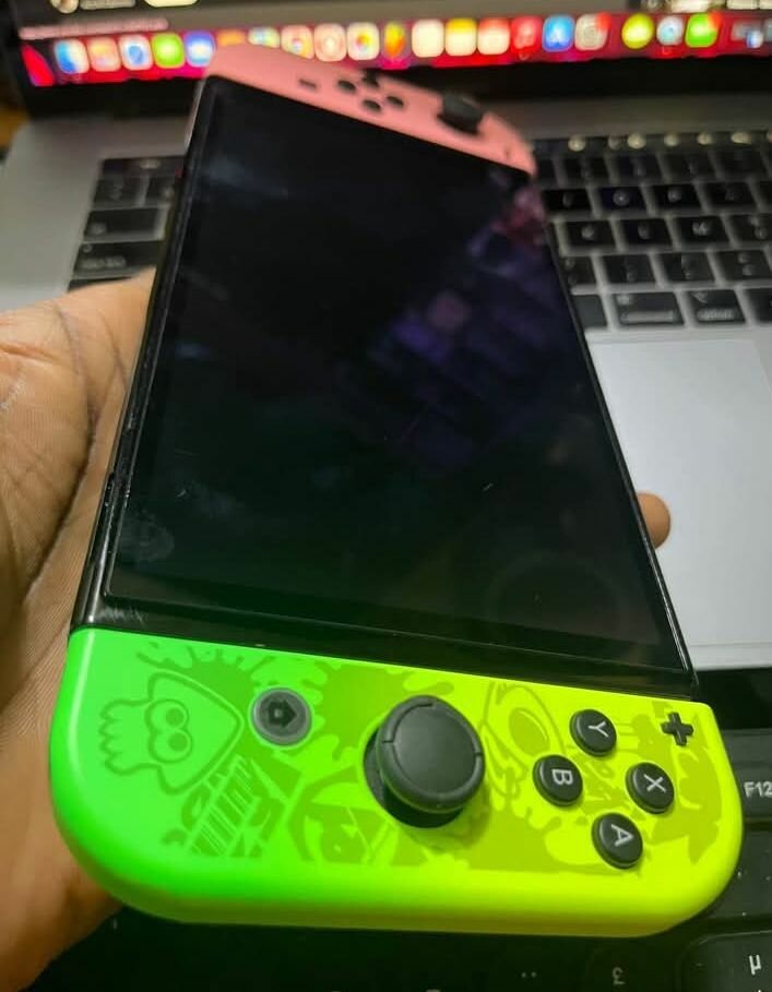 Console de jeu Joy-Con colorée