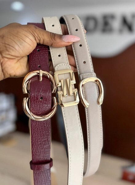 Ceinture en cuir à boucle luxe