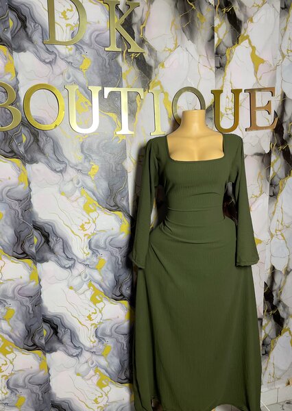 Robe élégante à manches longues