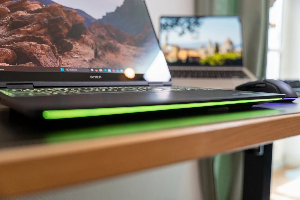 HP OMEN 16 MAX (2025)  CORE U7