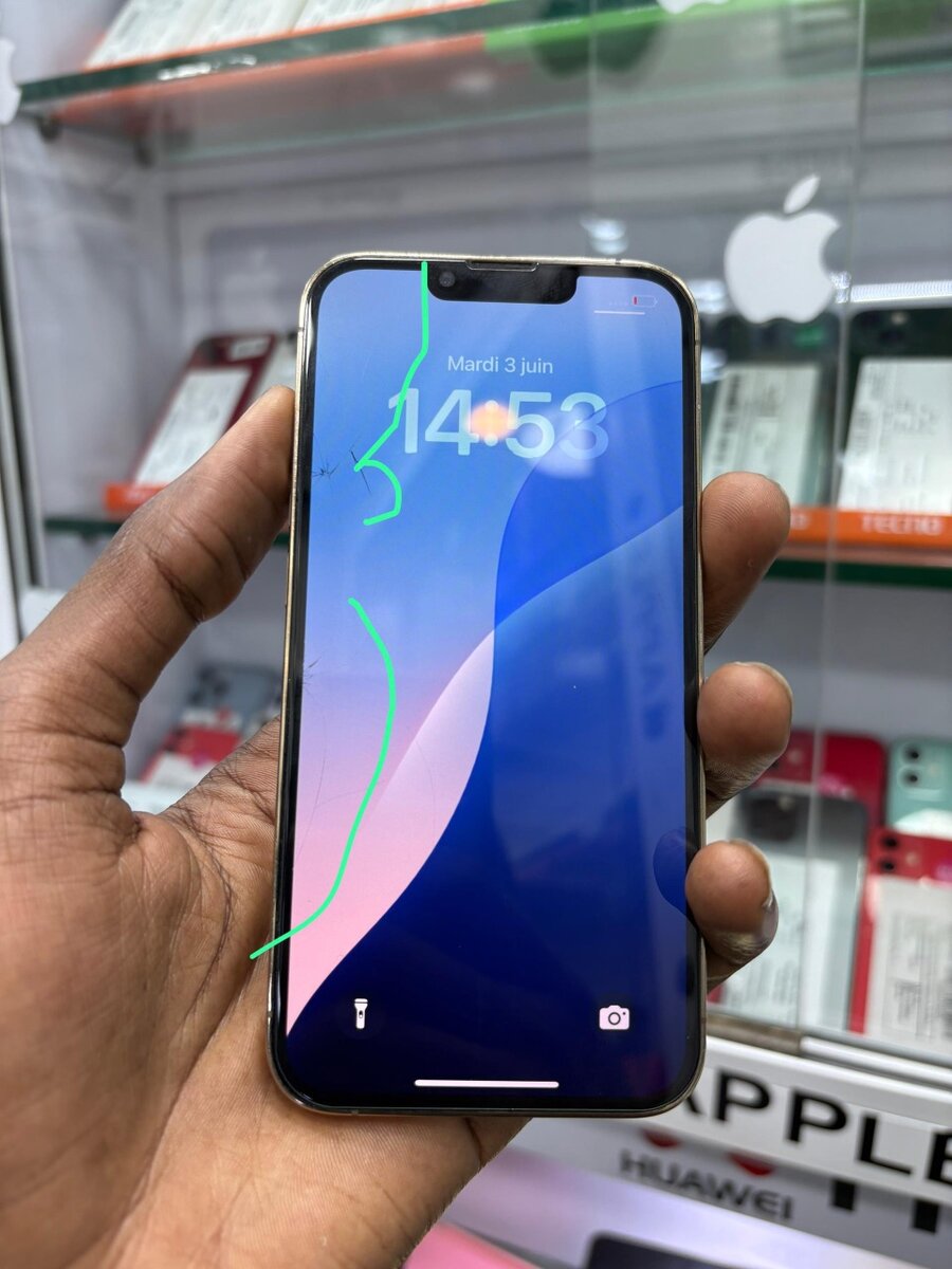 Disponible 13 pro 128go écran