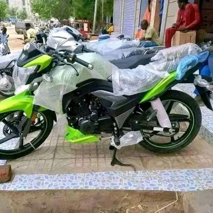 Moto sportive moderne