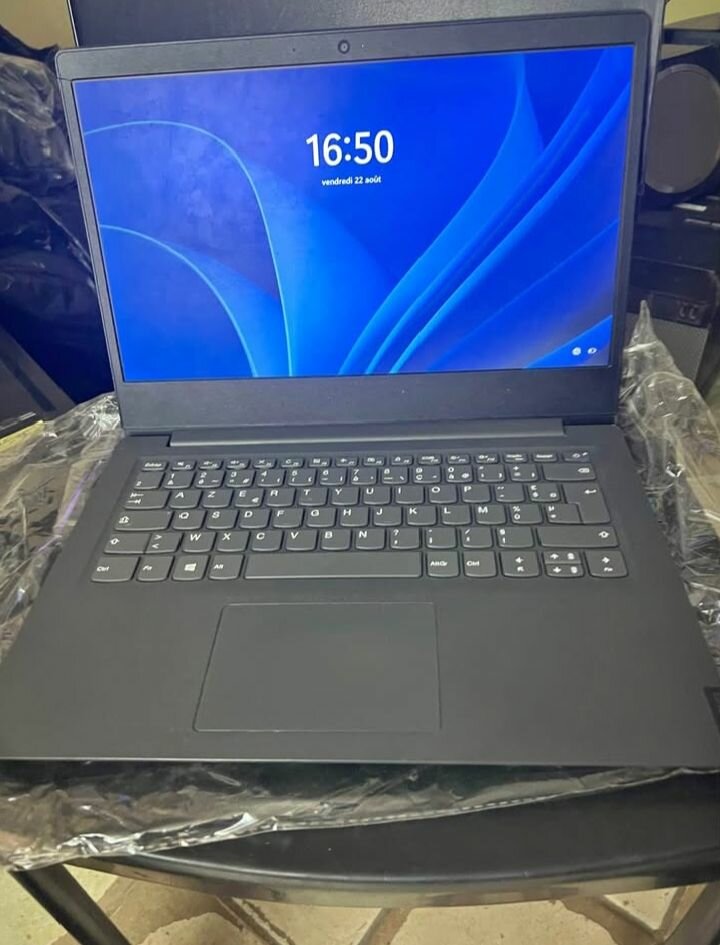 Ordinateur Portable Lenovo