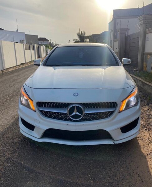 2015 CLA Benz
