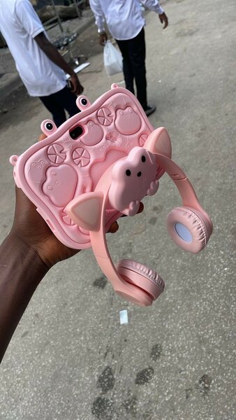 Tablette éducative avec casque