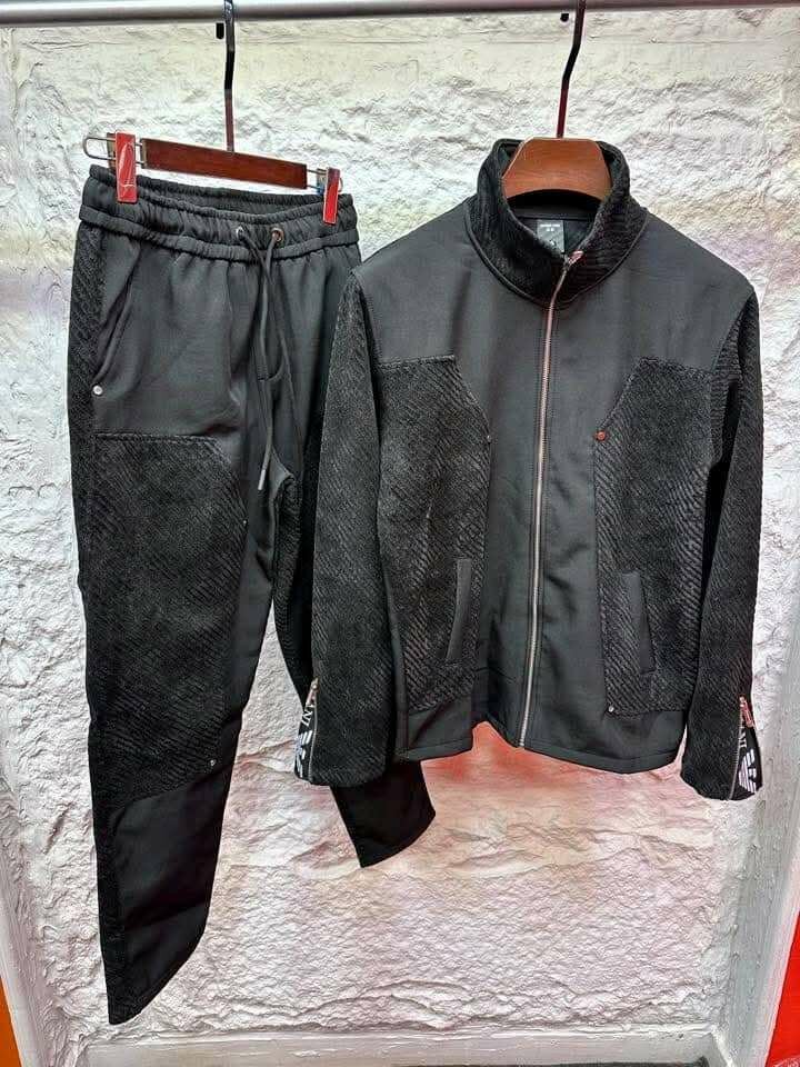 Ensemble de survêtement noir élégant