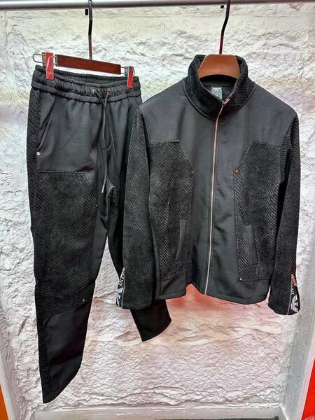 Ensemble de survêtement noir élégant