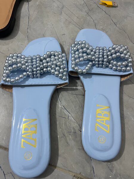 Sandales perlées élégantes