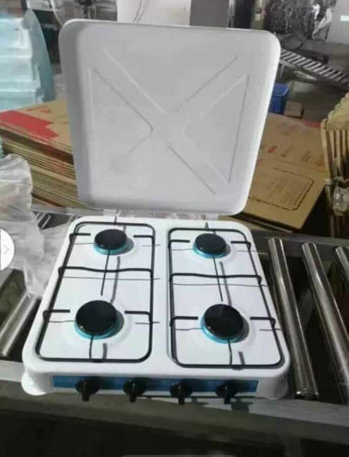 4 Burner stove