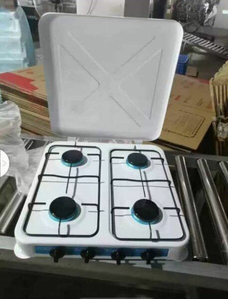 4 Burner stove
