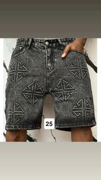 Short en jean motif vintage