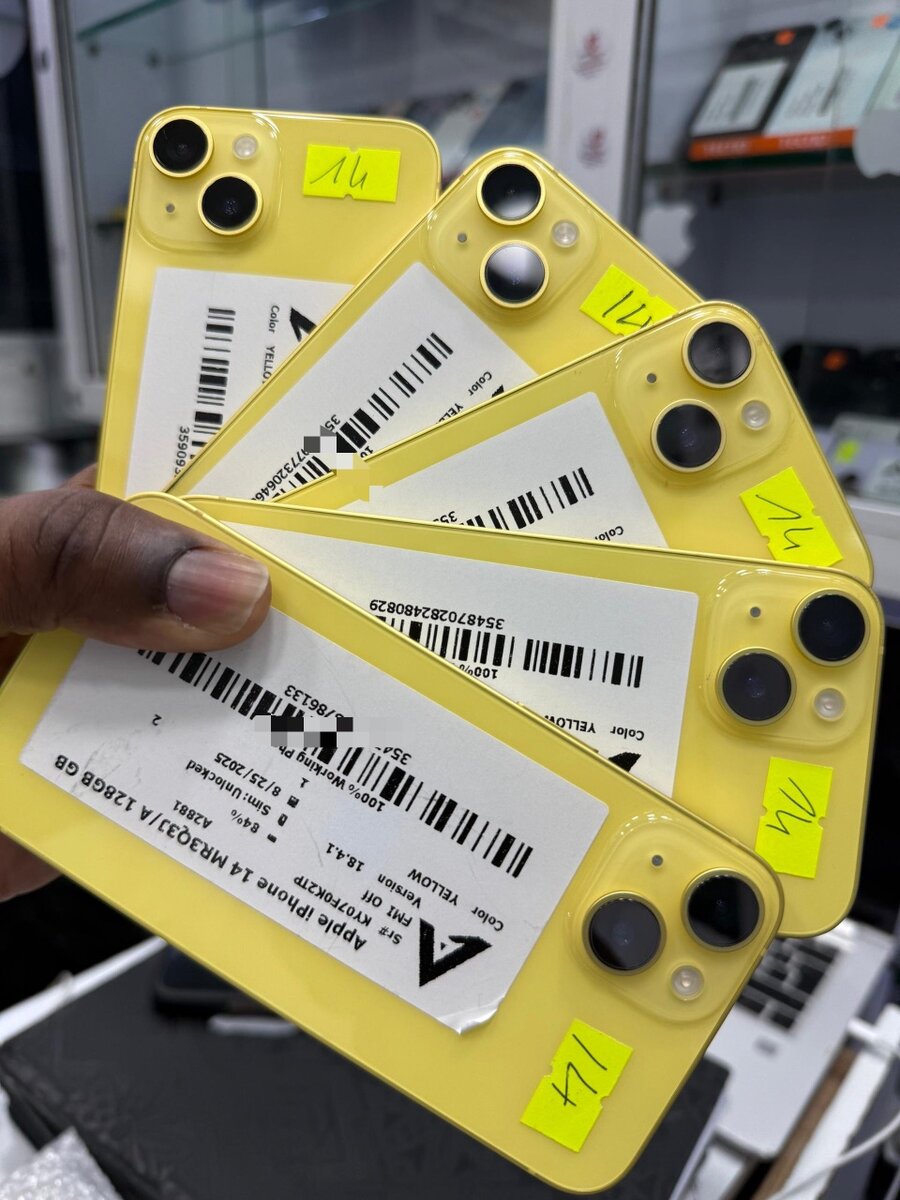 Colis iPhone 14 128 go