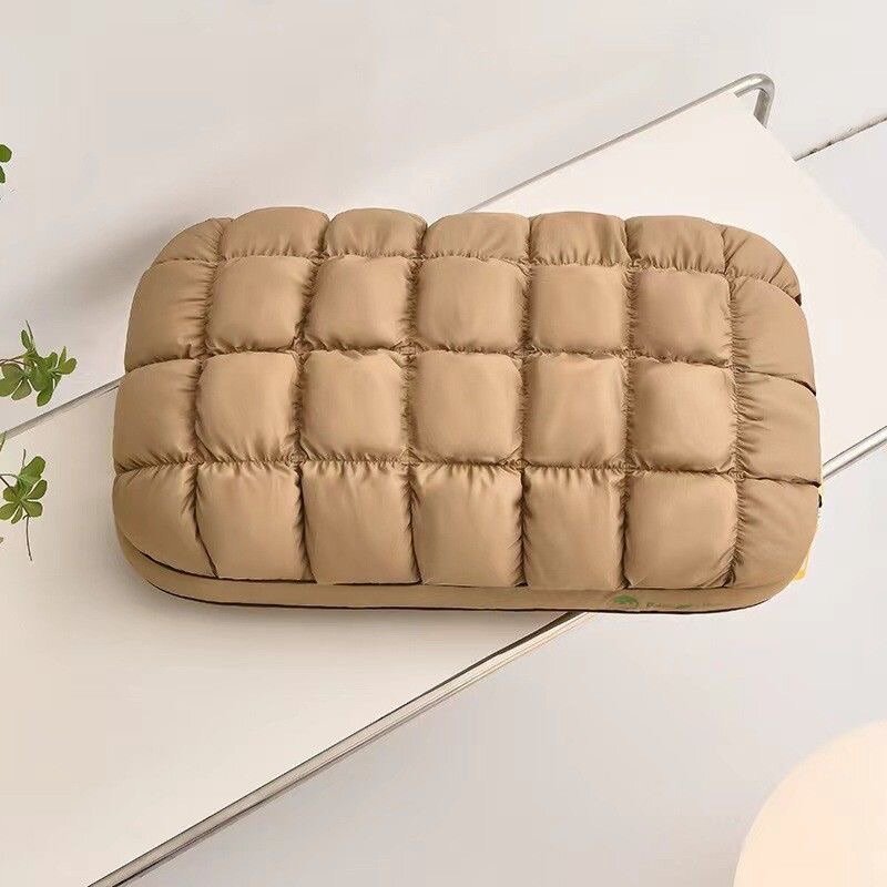 Подушка Pineapple Bun