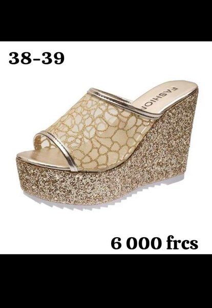 Sandales Compensées Pailletées