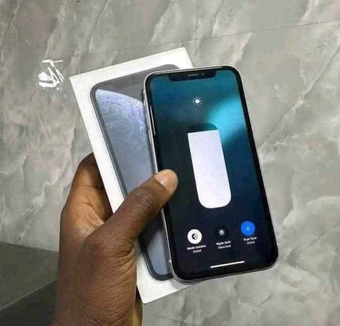 iPhone XR