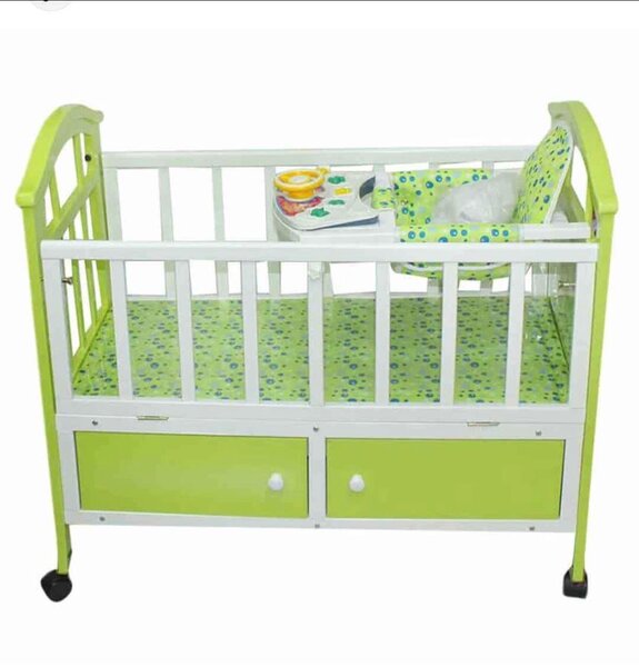 Lit bébé multifonction sécurisé