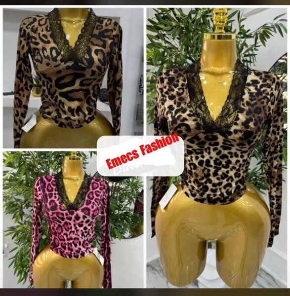 Blouse en dentelle imprimé léopard