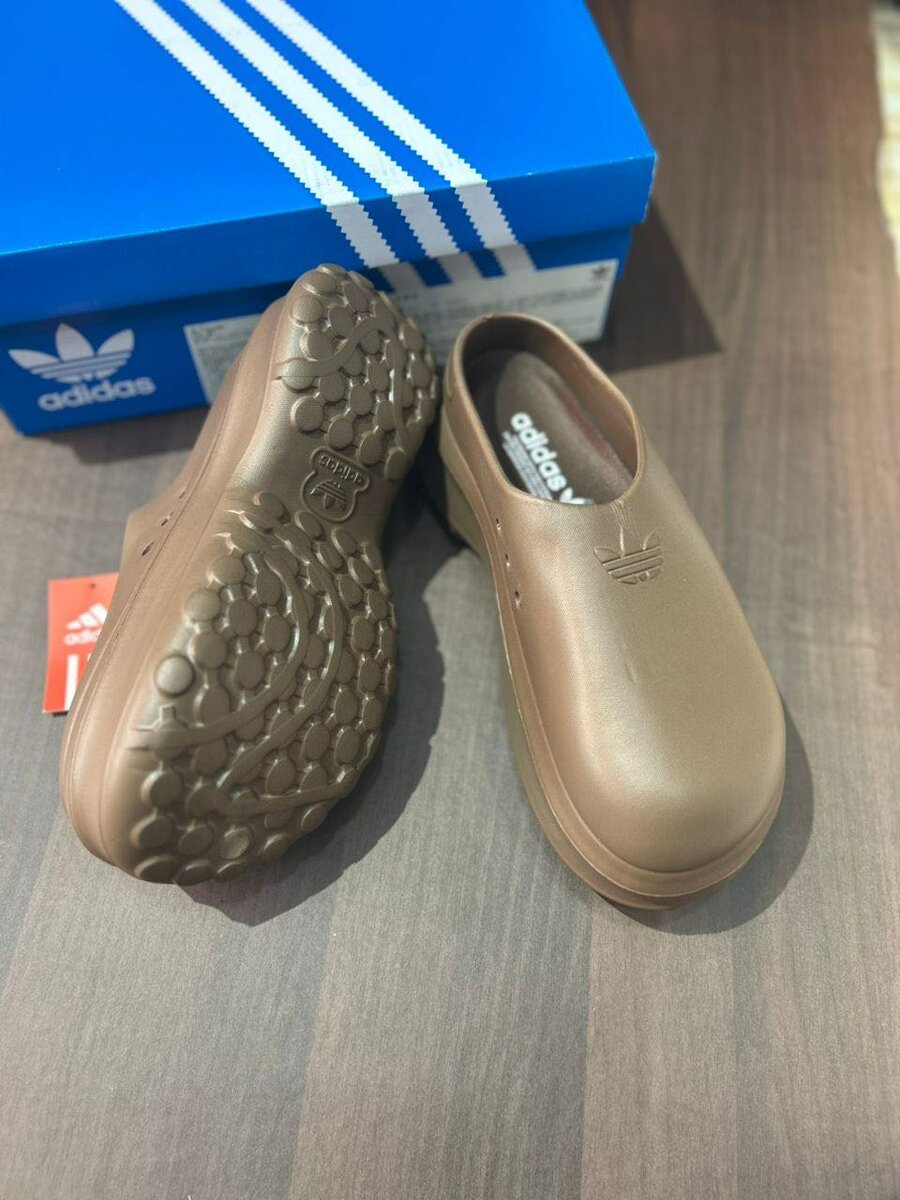 Adidas slippers