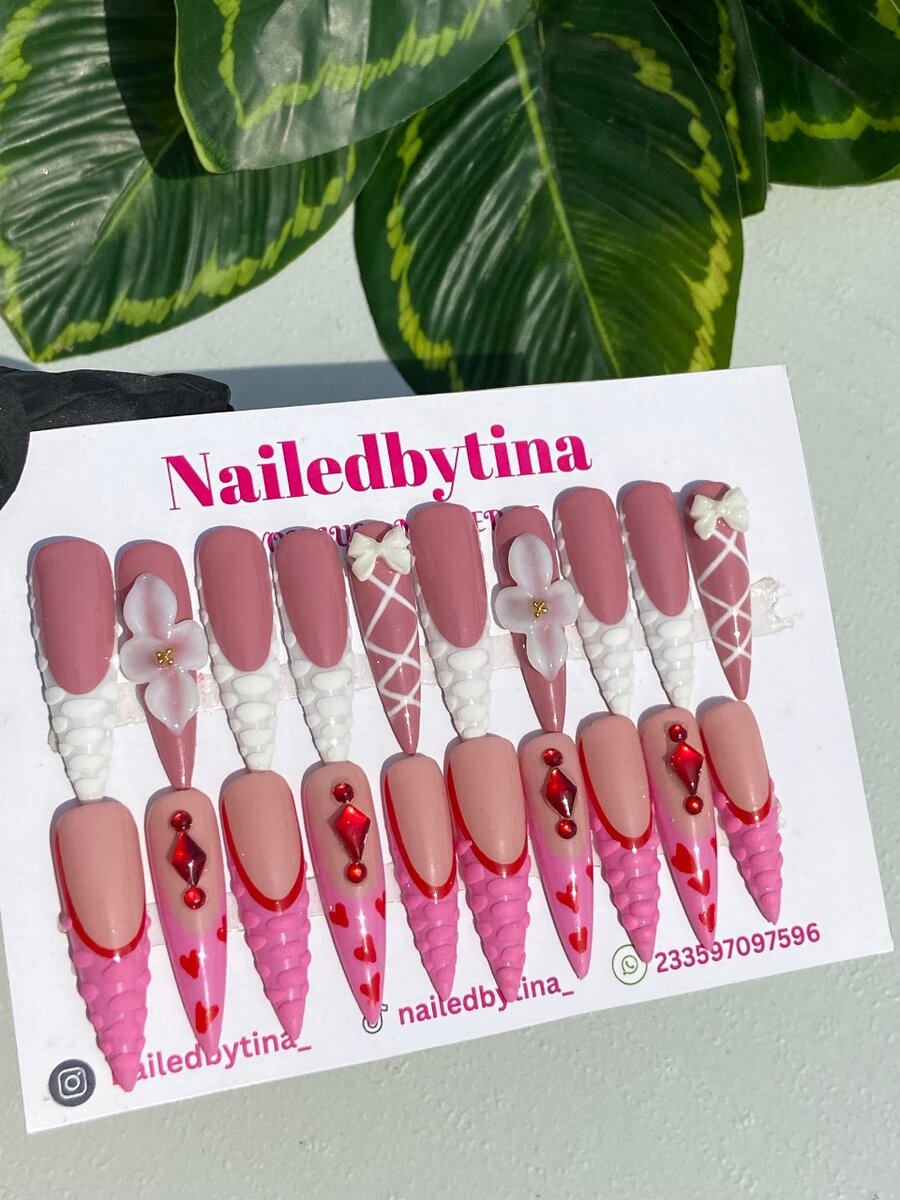 Handmade gel press on nails