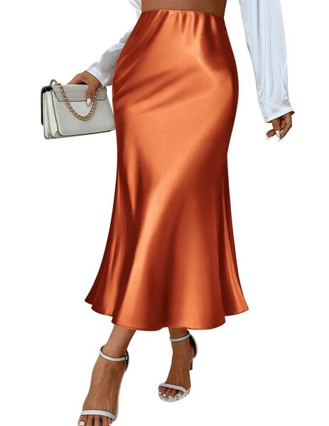 Jupe en satin confectionné