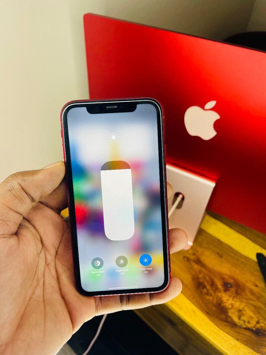 Super-neat uk iPhone 11 Grade A+ iOS 18.3.1