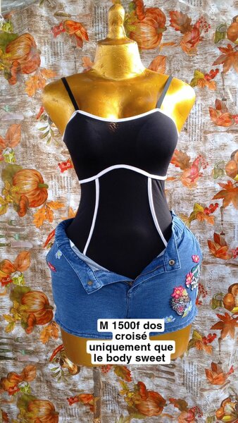 Body féminin élégant