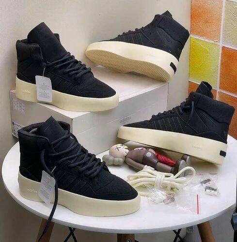 QUALITY ADIDAS SNEAKERS.