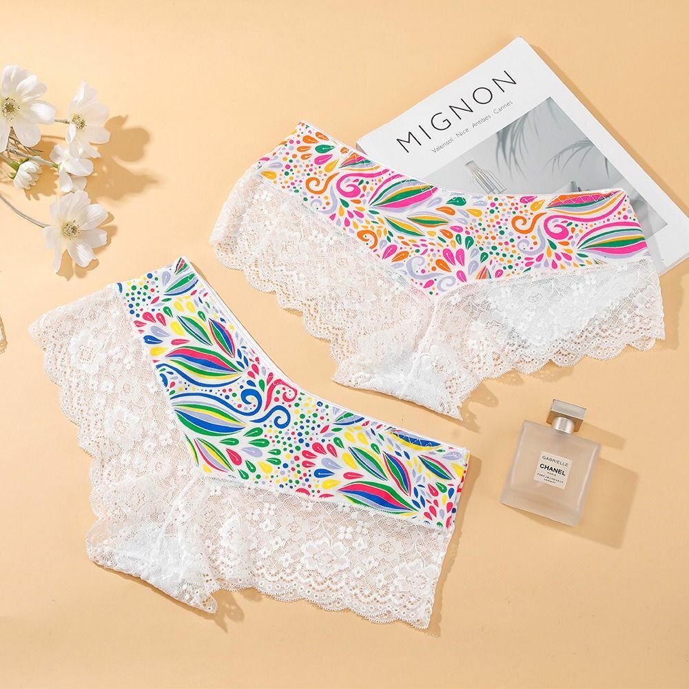 Culottes en dentelle colorées