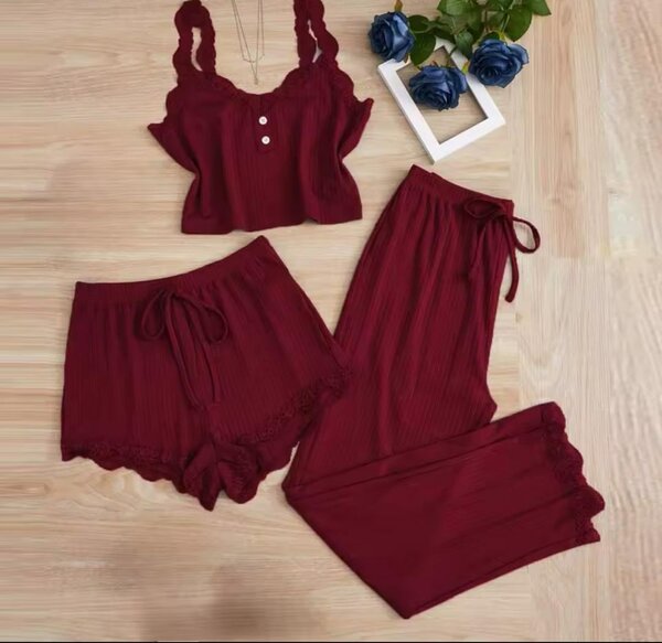 Pyjama en dentelle 3 pièces