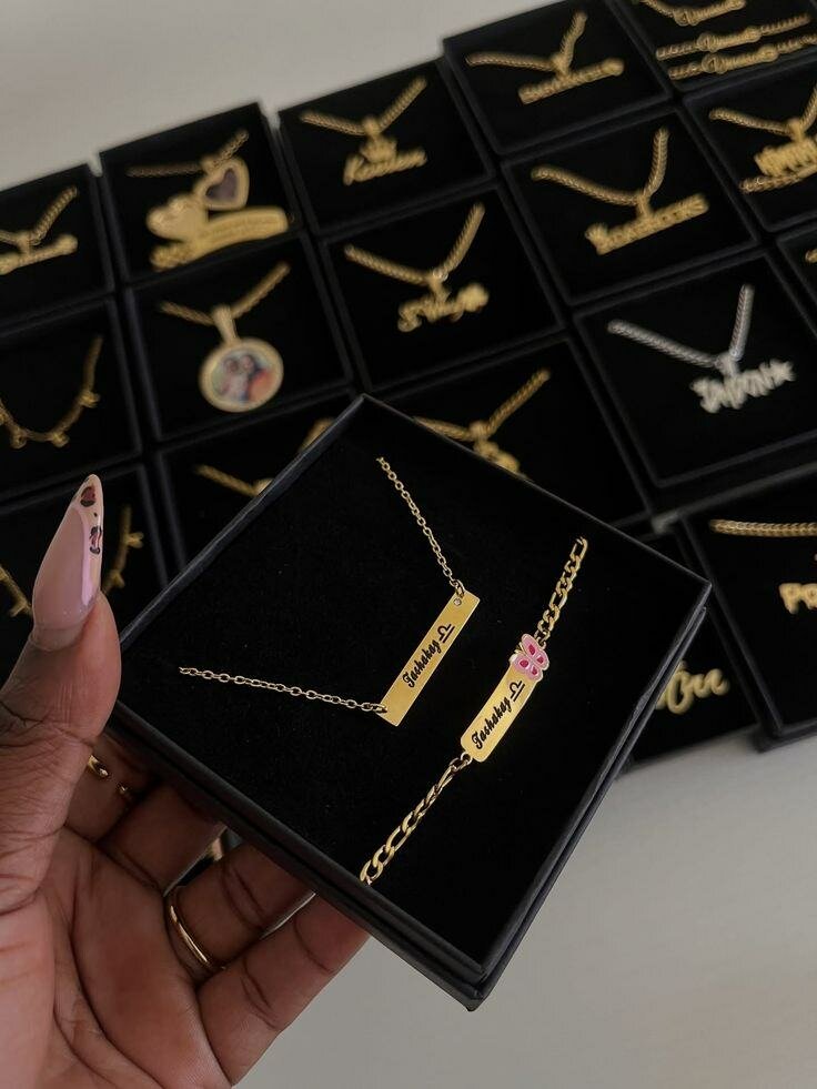 Collier et bracelet personnalisés