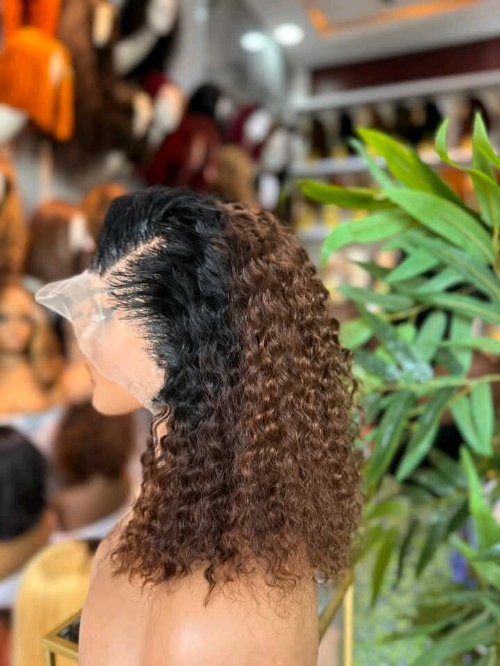 Perruque lace front curly